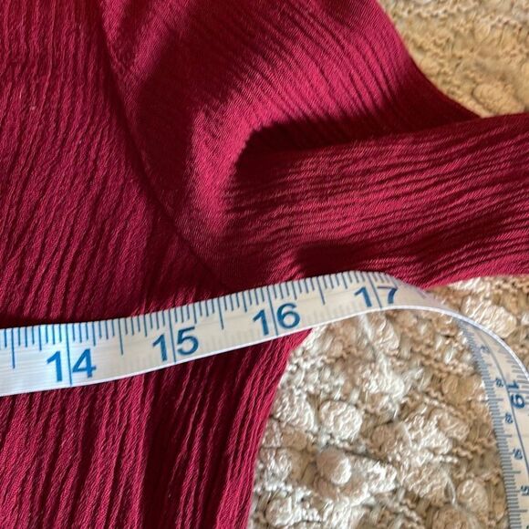 Forever 21 Women's V Neck Romper Jumpsuit Shorts 3/4 Sleeve Crochet Red Small - Picture 7 of 9